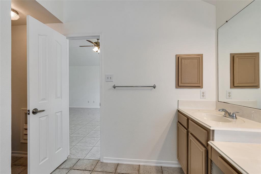 3320 Woodbluff Lane
