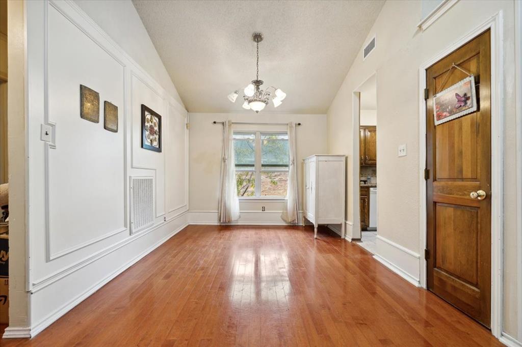 2202 Reading Road