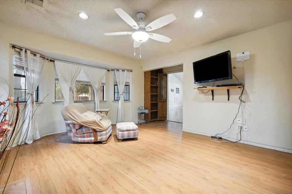 2202 Reading Road