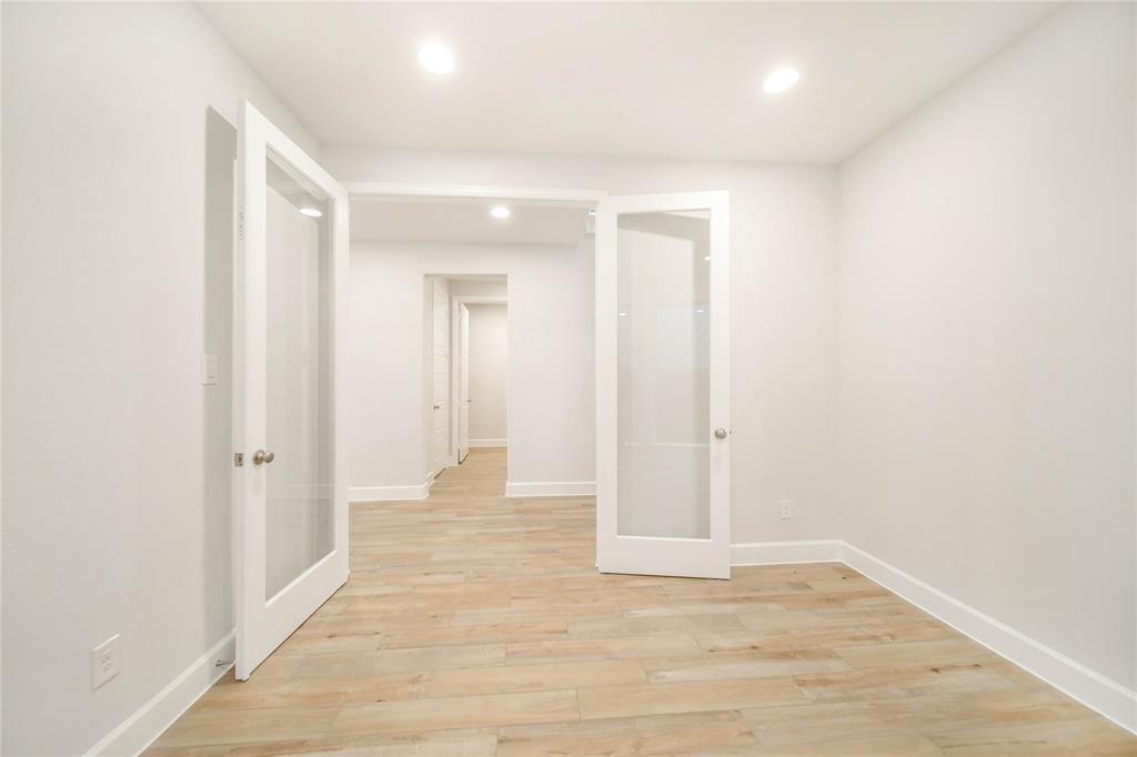 3016 Peartree Lane