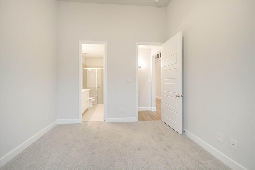 3016 Peartree Lane
