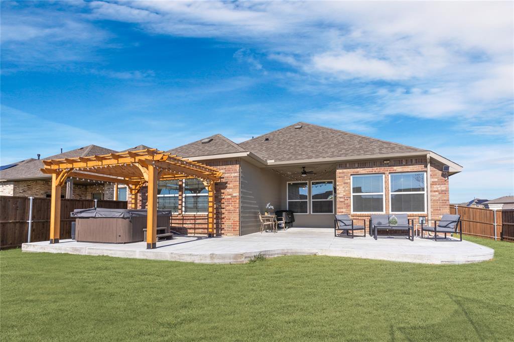 3822 Blue Stem Boulevard