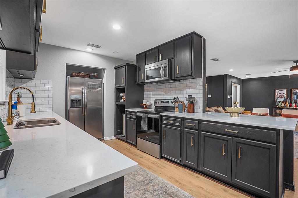 4100 Coral Circle