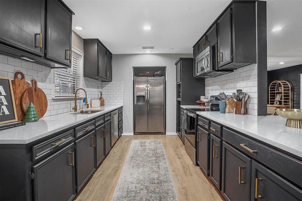 4100 Coral Circle