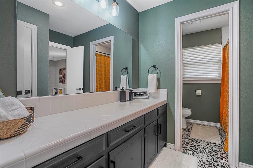 4100 Coral Circle