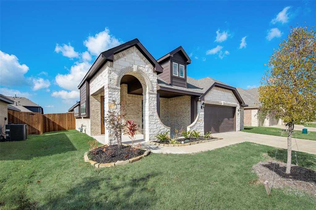 1963 Silverleaf Drive