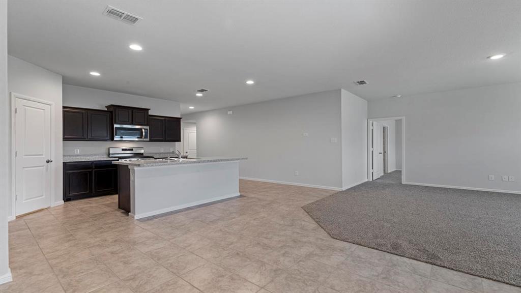 400 BEEKEEPER Drive