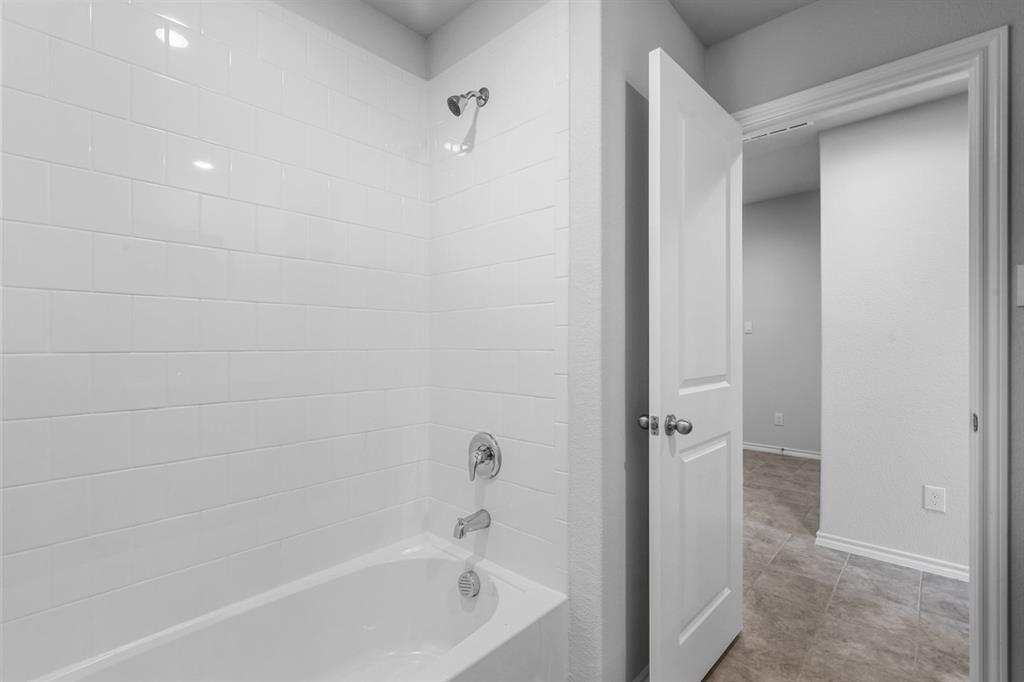 412 BEEKEEPER Drive