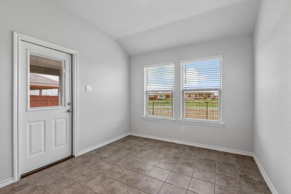 412 BEEKEEPER Drive