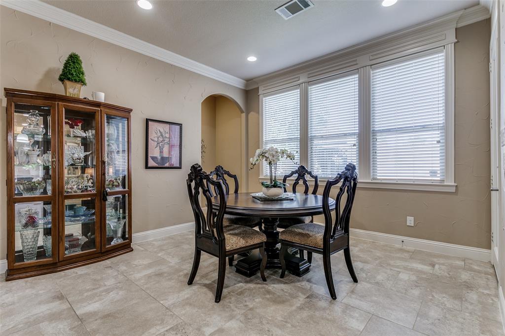 8613 Shadywood Lane