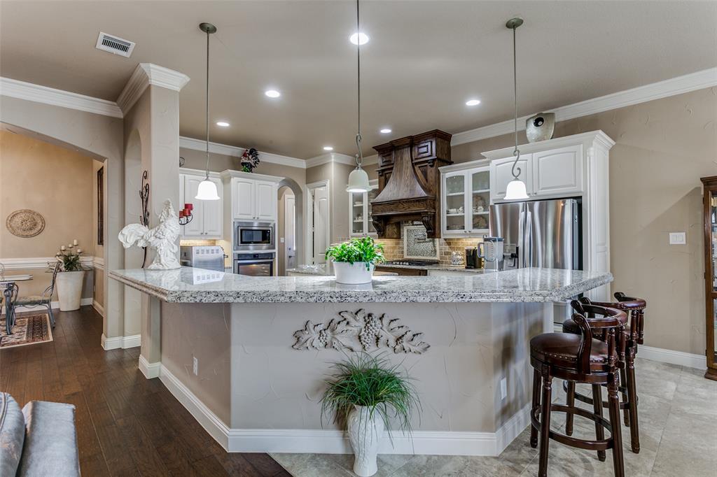 8613 Shadywood Lane