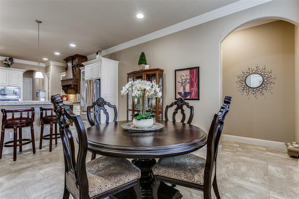 8613 Shadywood Lane
