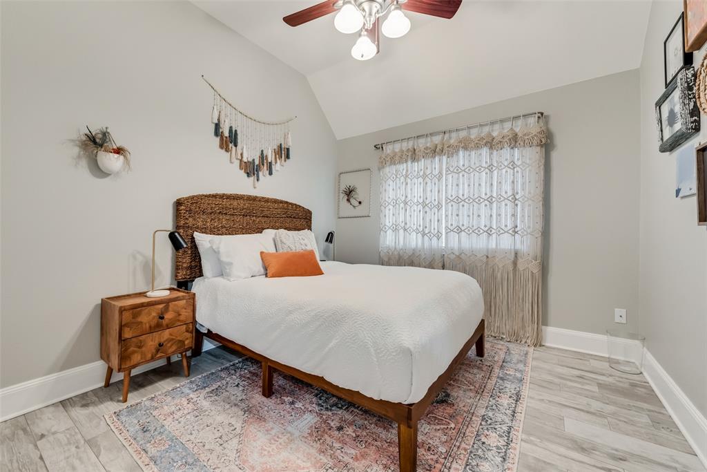 6628 Oakmont Court