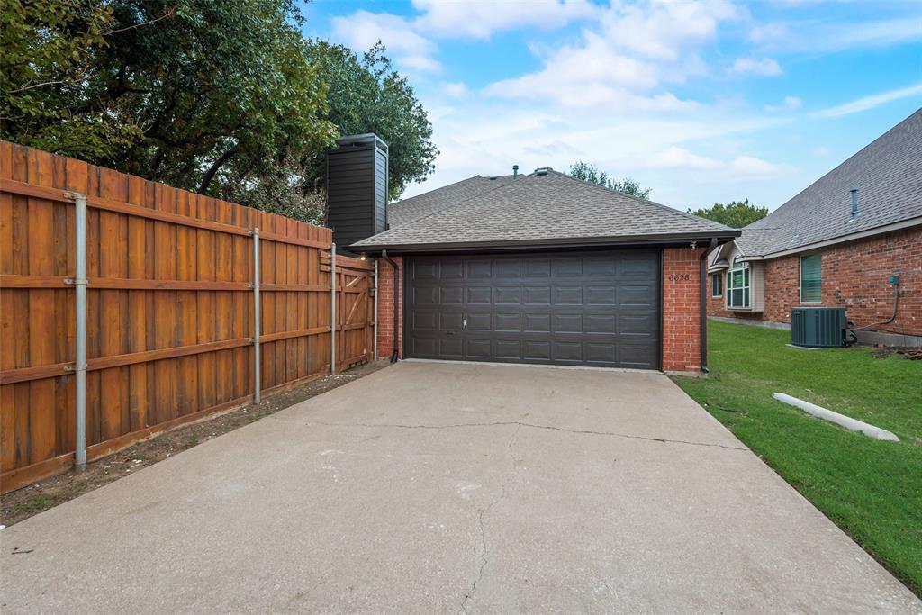 6628 Oakmont Court