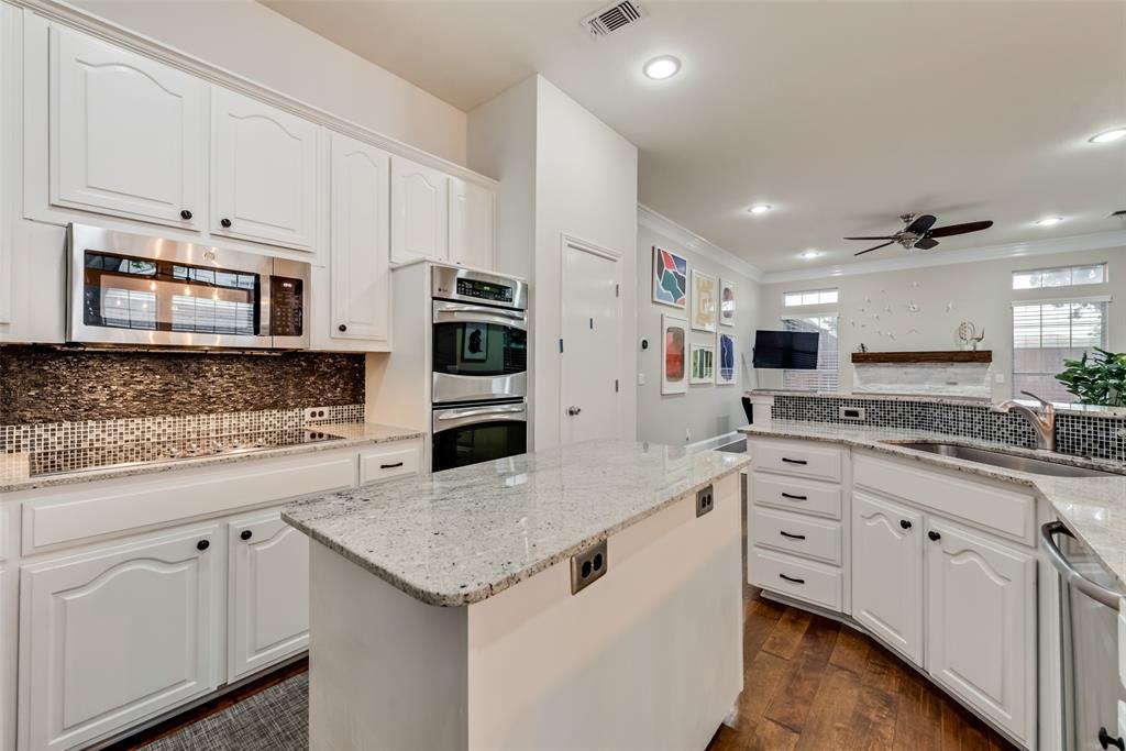 6628 Oakmont Court
