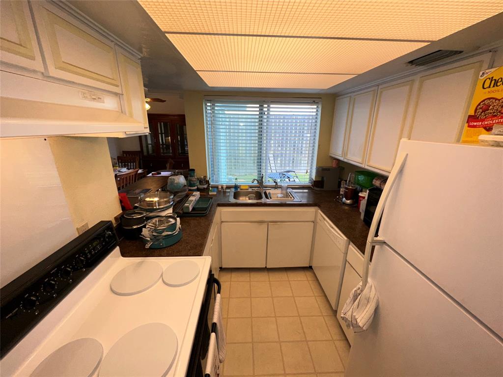 4936 Windward Passage