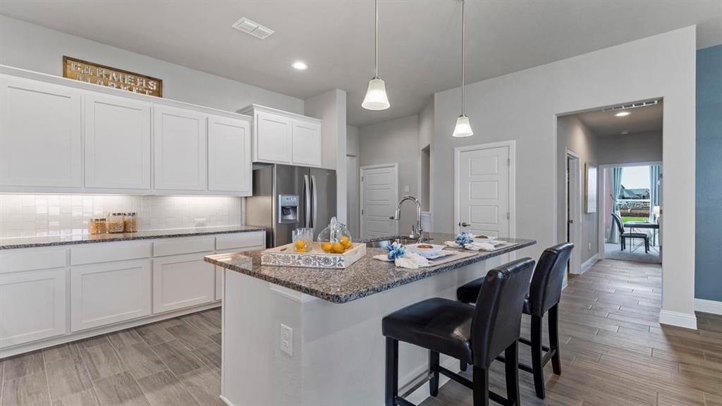 3041 LIONSGATE Drive