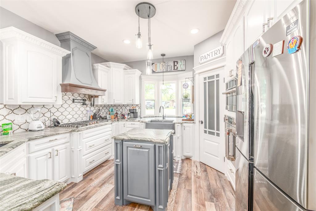 5555 Old Brock Road
