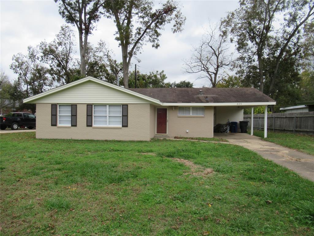 825 Sweetbriar Street