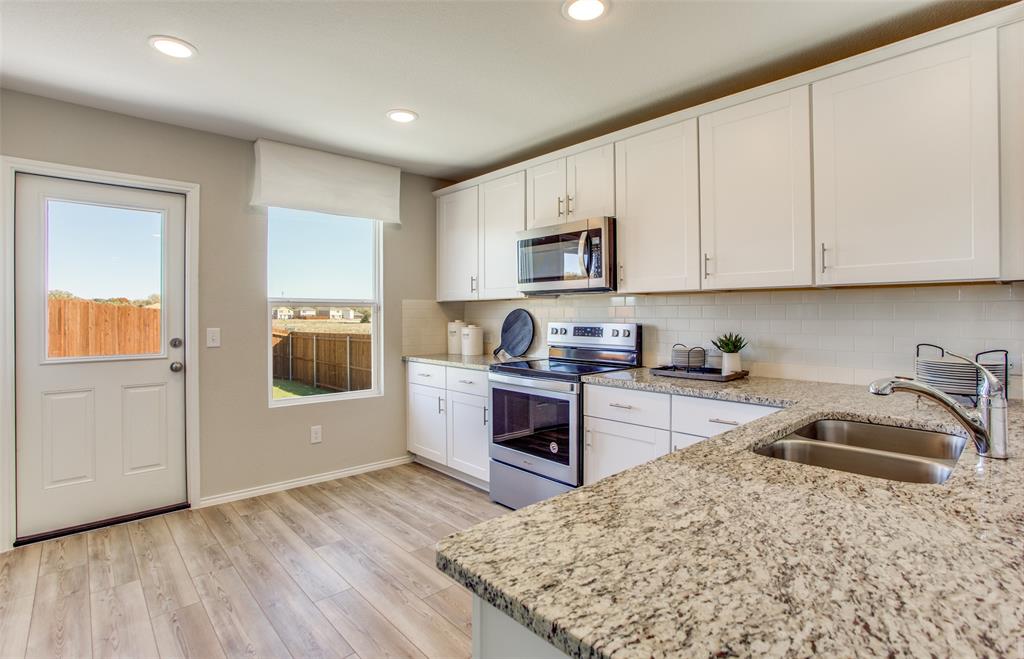 1909 Applewood Trail