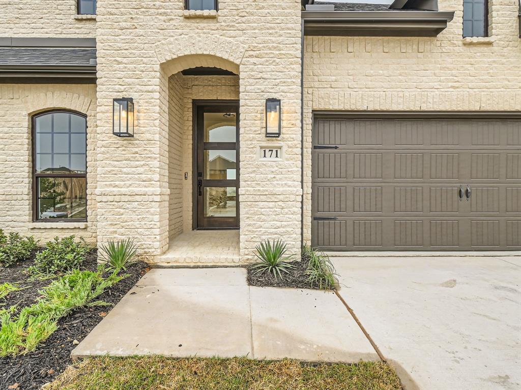 171 Shoreview Drive