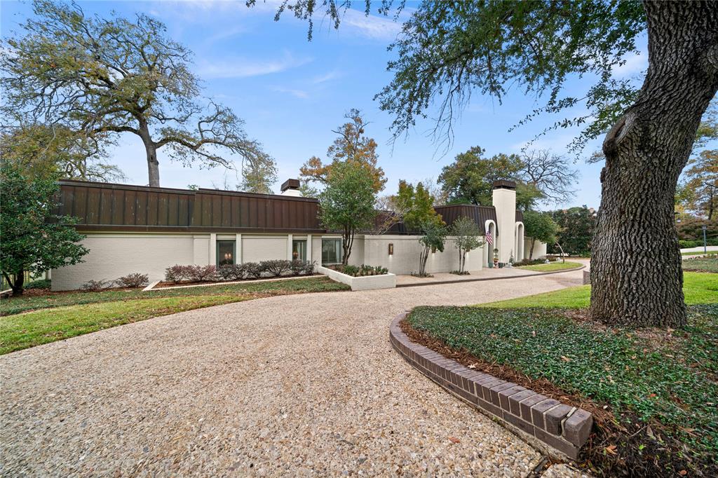 517 Rudman Road