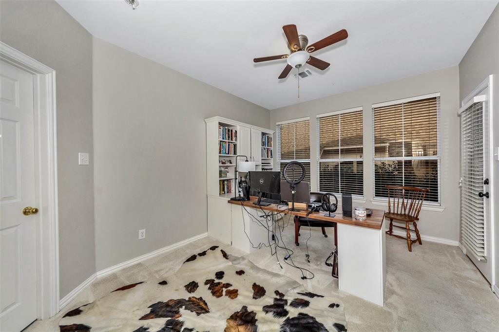 8617 Twisted Oaks Way