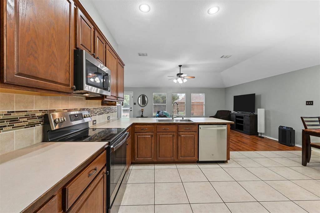 12513 Sunrise Drive