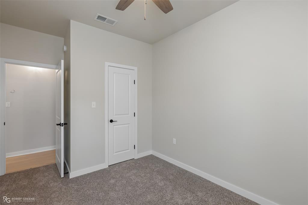 221 S Parkridge Drive