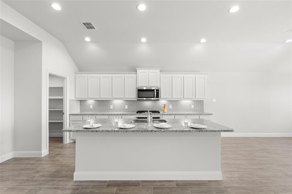 5940 Halls Lake Loop