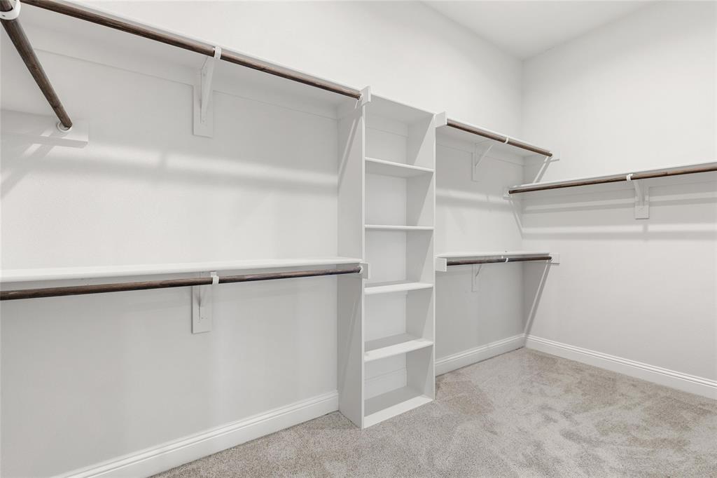 5940 Halls Lake Loop