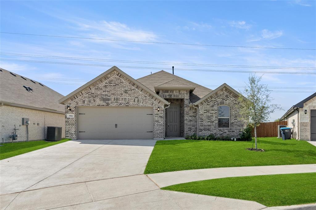 5940 Halls Lake Loop