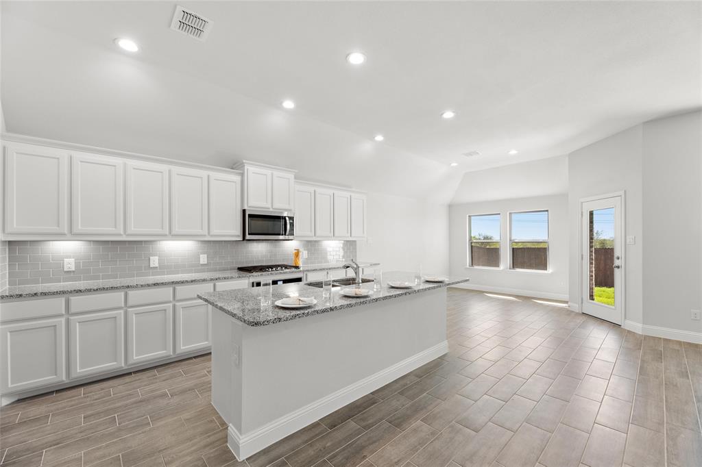5940 Halls Lake Loop