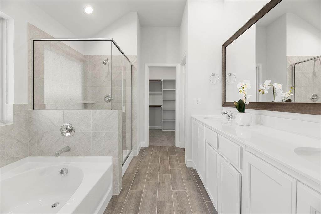 5940 Halls Lake Loop