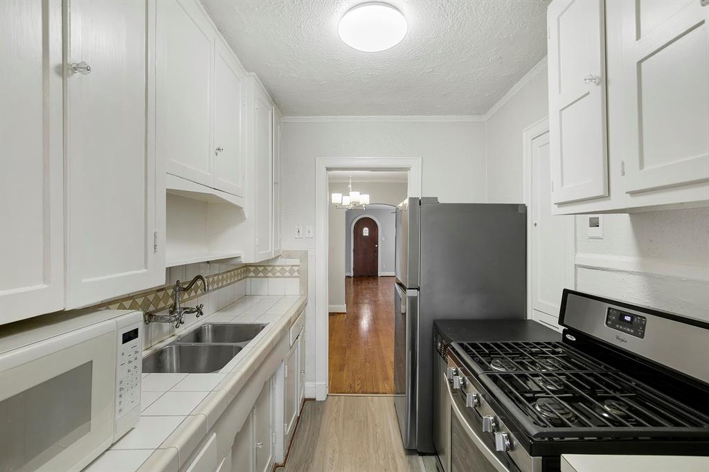5930 La Vista Drive