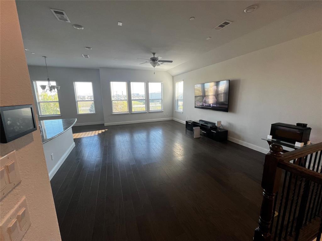 5548 Yellowstone Road