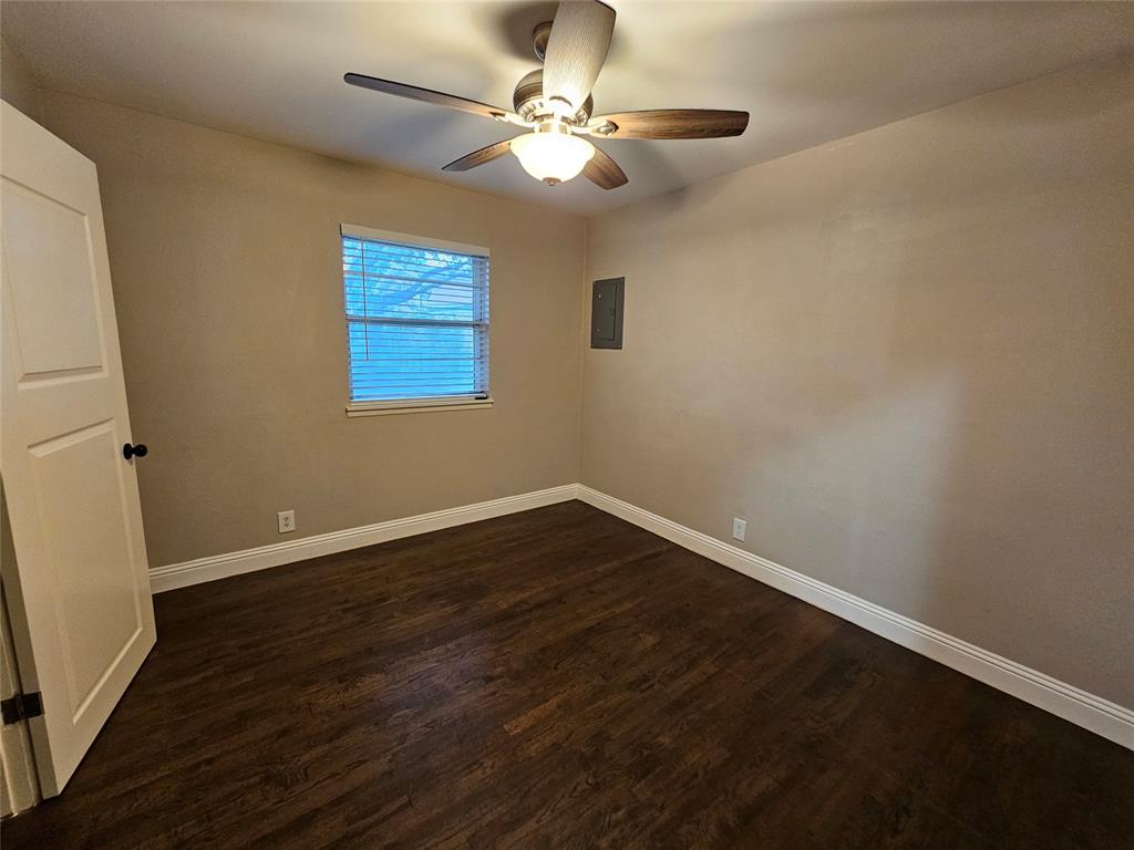 800 Valley View Drive