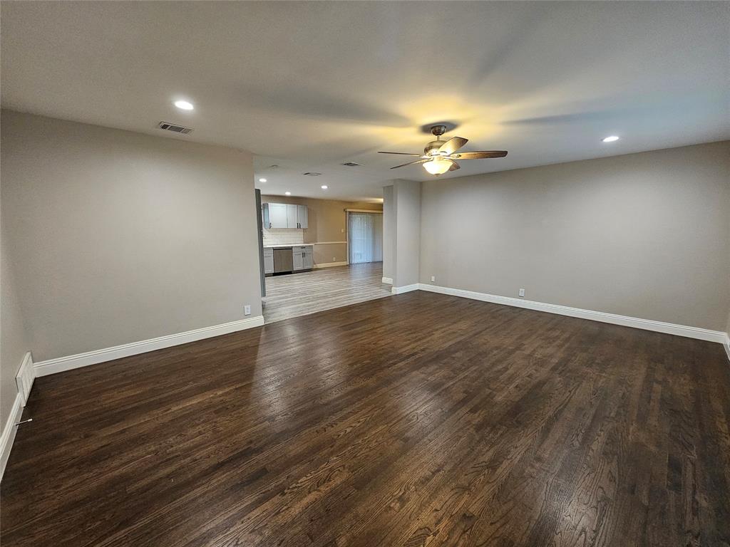800 Valley View Drive