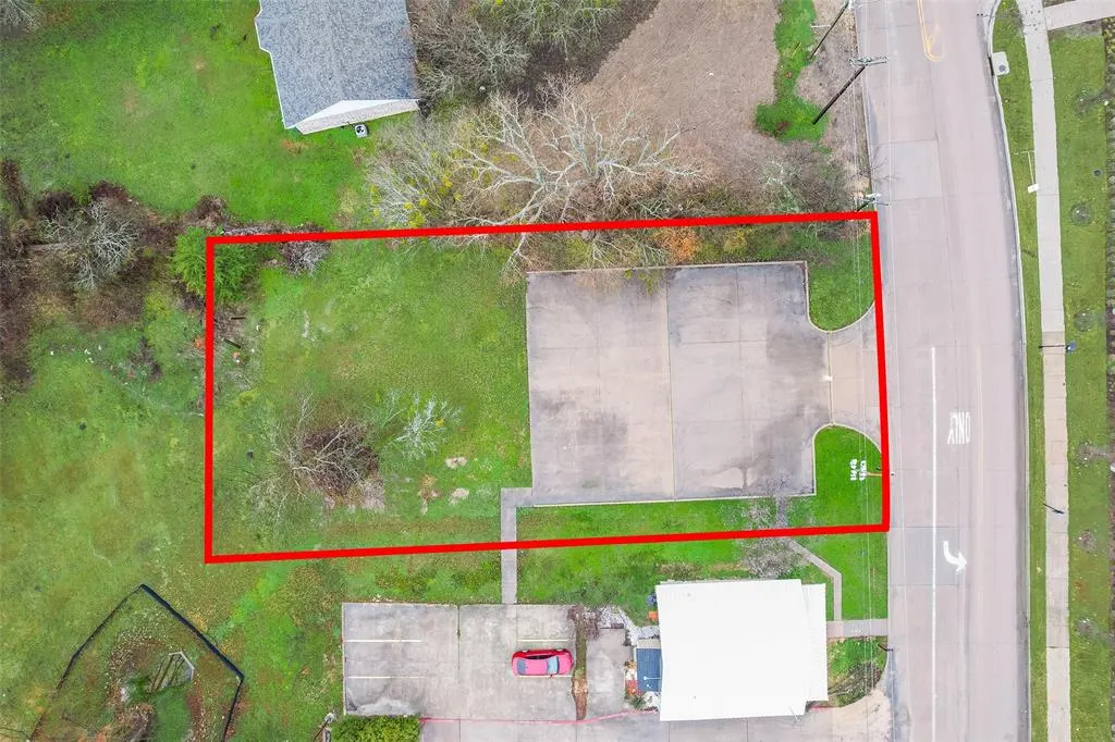 3324 Fannin Road