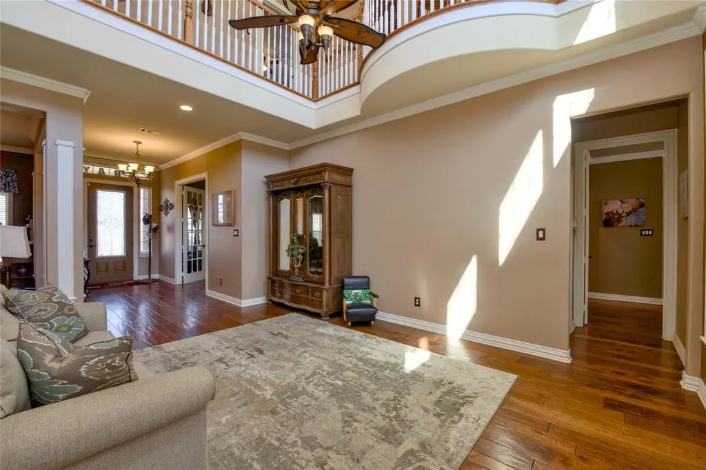 5480 Bridle Path