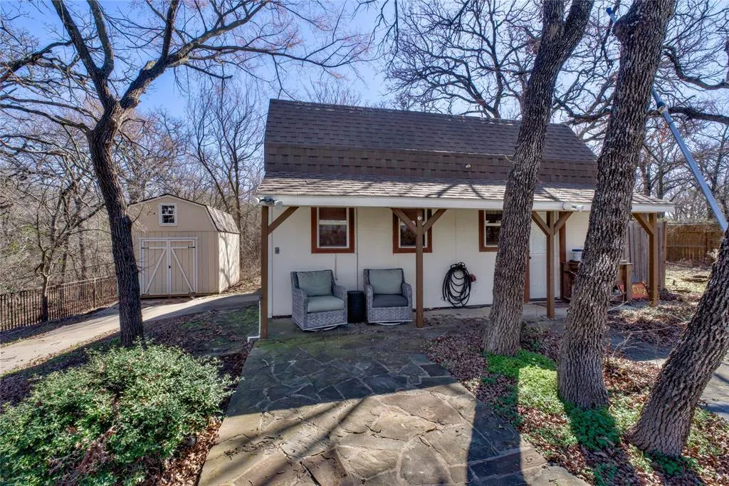 5480 Bridle Path