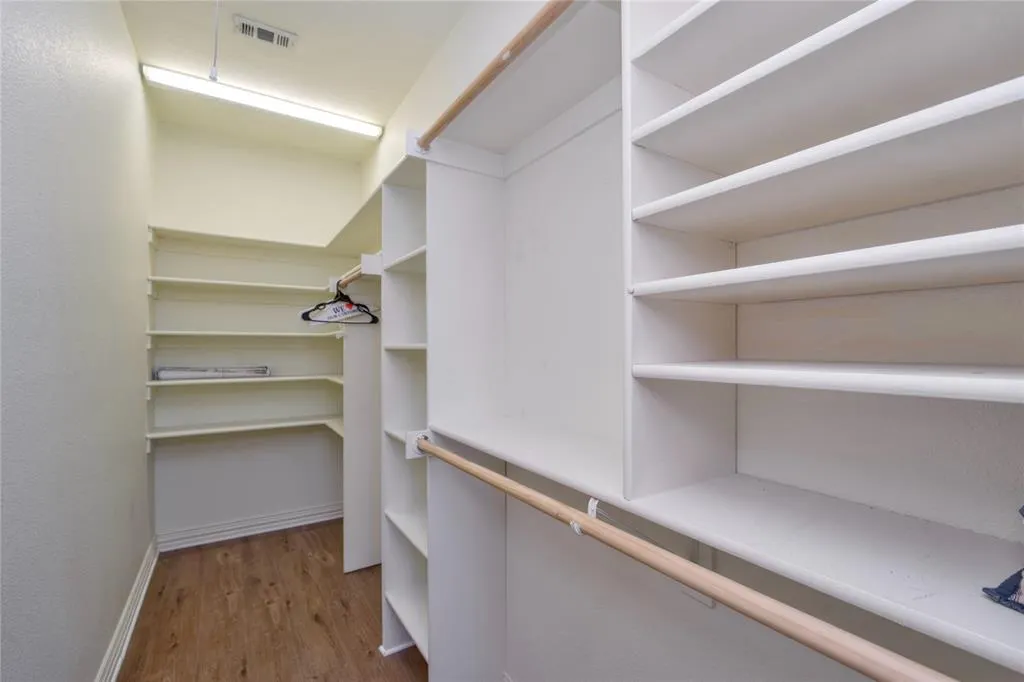 5480 Bridle Path