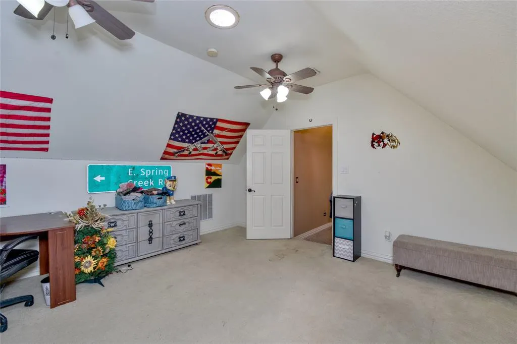 5480 Bridle Path