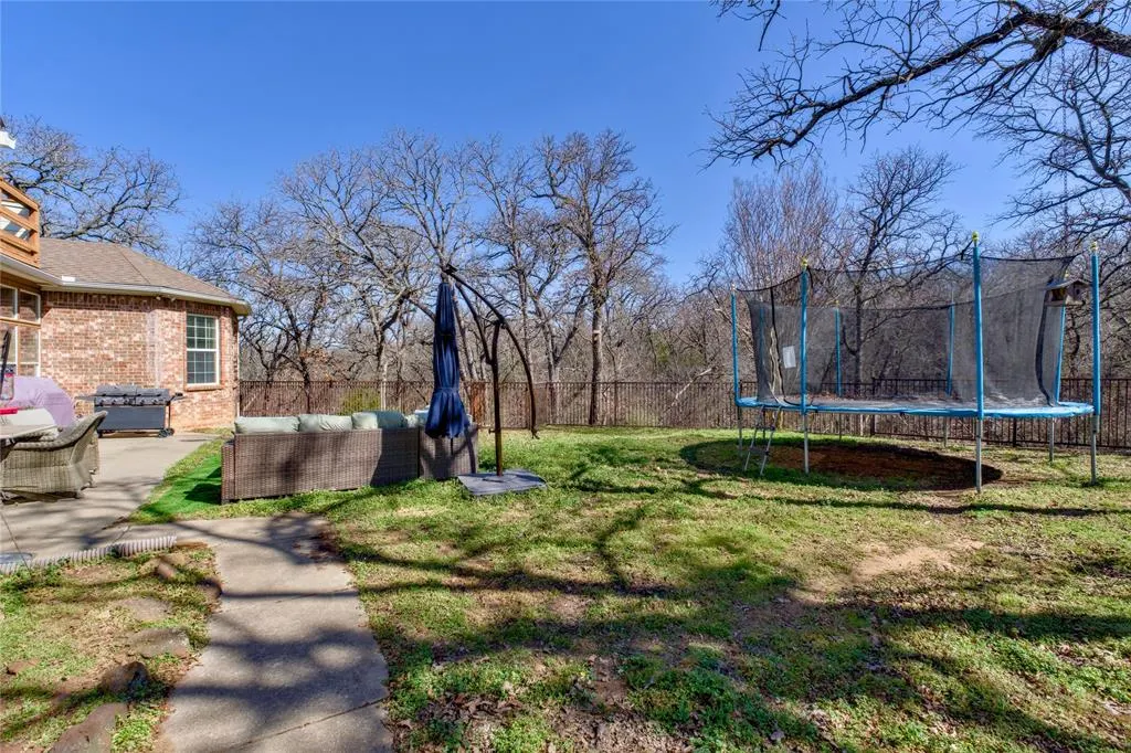 5480 Bridle Path