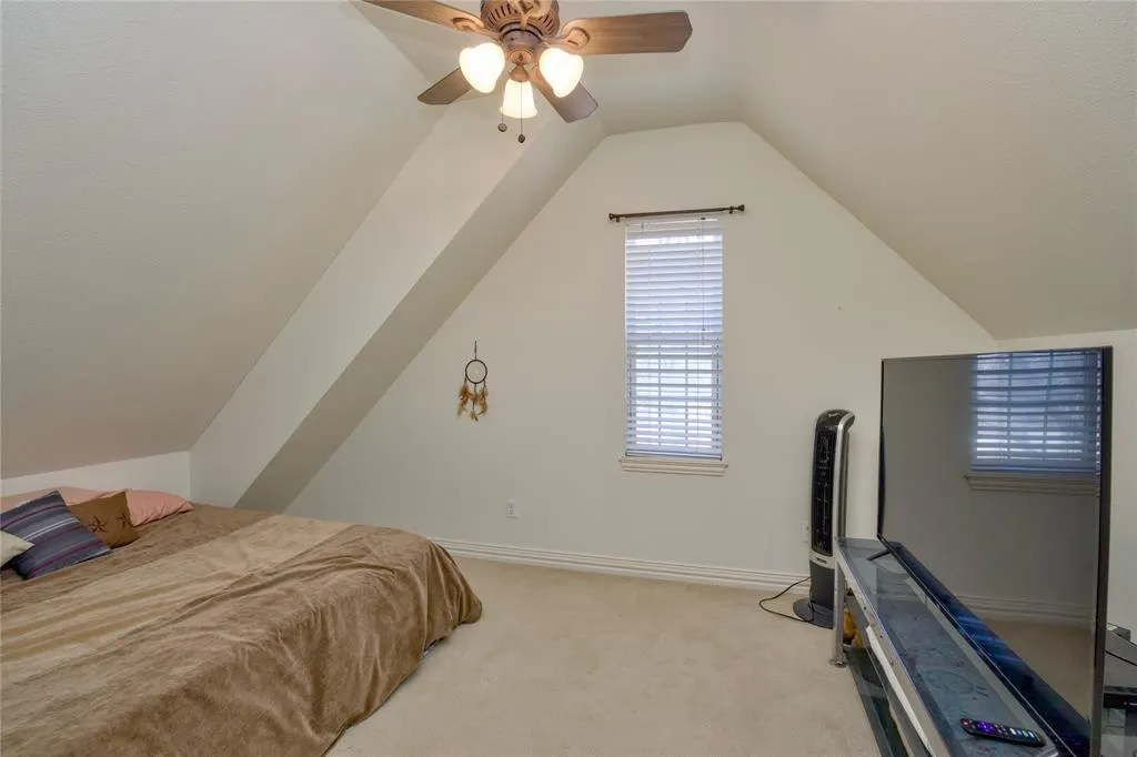 5480 Bridle Path