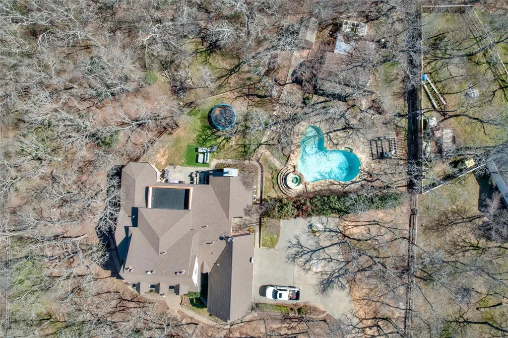 5480 Bridle Path