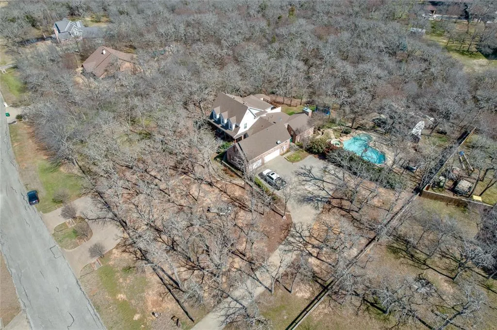 5480 Bridle Path