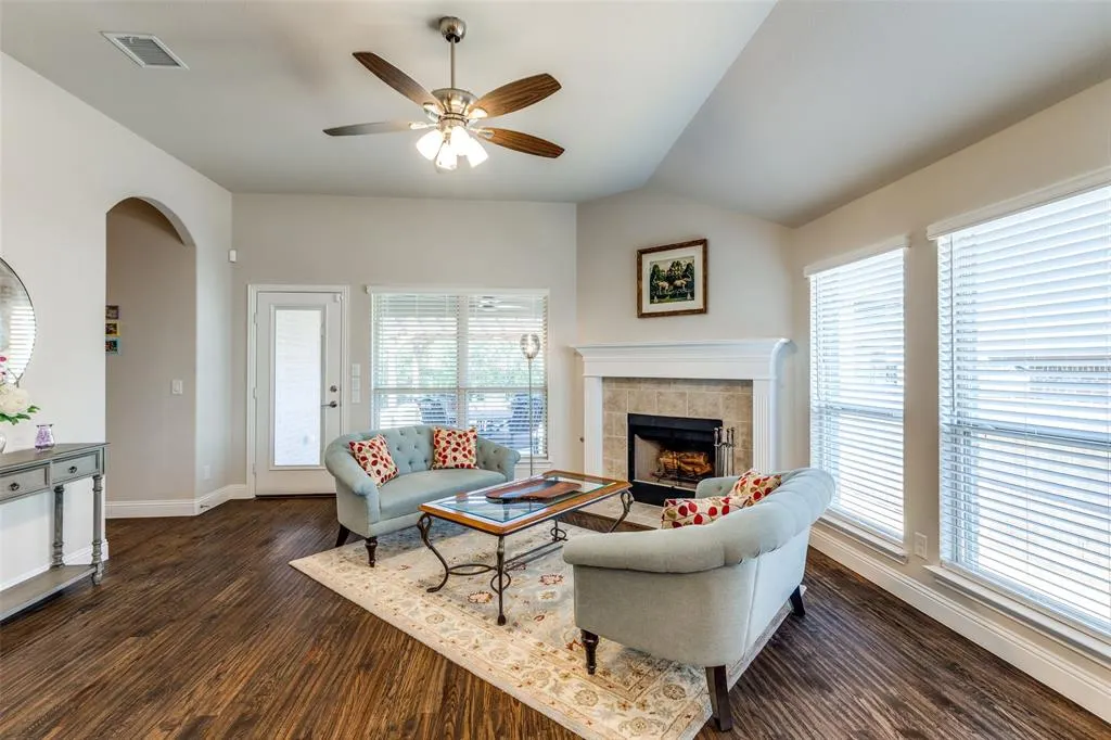 1218 Rockridge Trail