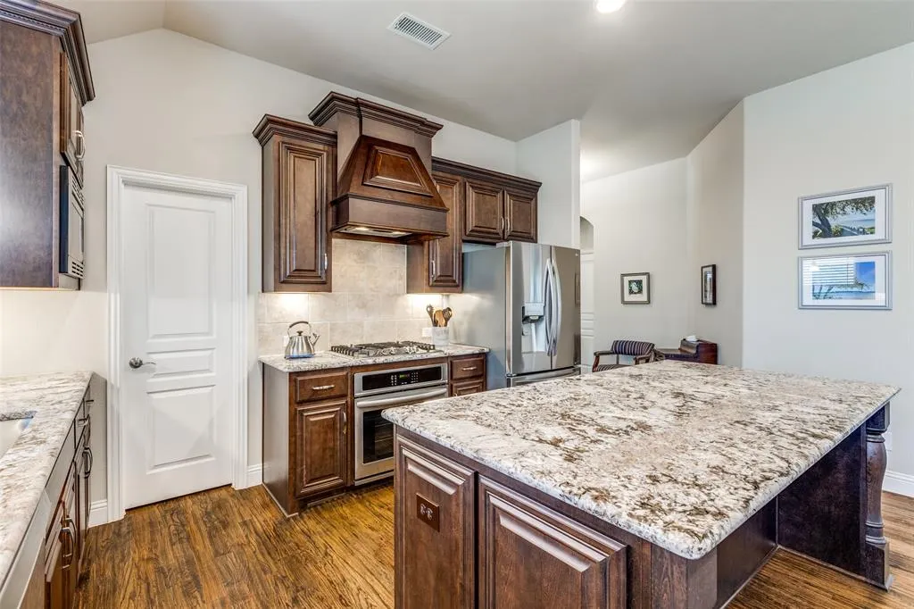 1218 Rockridge Trail