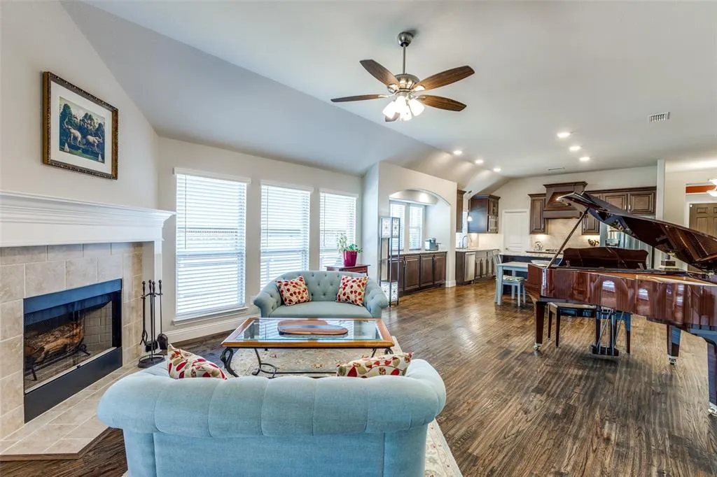 1218 Rockridge Trail